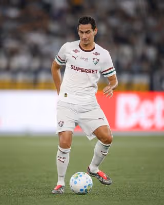 Ganso faz 13 jogos e não pode mais defender outro clube na Série A