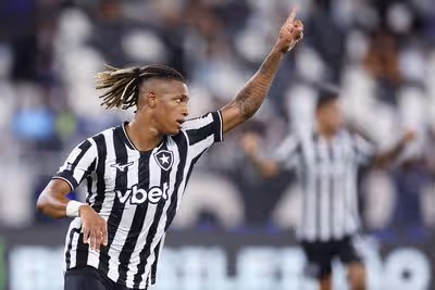 Botafogo se anima com reação de Danilo depois de fase complicada