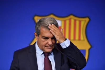 Presidente do Barcelona lamenta lesão de Raphinha: ‘Preocupa muito’