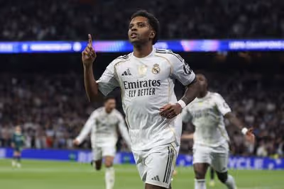 Rodrygo é suspenso e desfalca Real Madrid nos playoffs da Liga dos Campeões