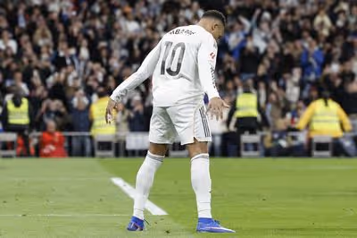Mbappé iguala recorde de Cristiano Ronaldo em vitória do Real Madrid