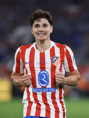 PSG pode oferecer cerca de R$ 586 milhões por argentino campeão do mundo do Atlético de Madrid