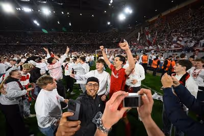 Finalista da Liga Europa, time alemão tem apelido inspirado no futebol brasileiro