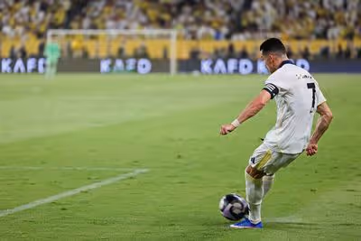 Com dois Cristiano Ronaldo, Al-Nassr vence Damac e conquista o Campeonato Saudita