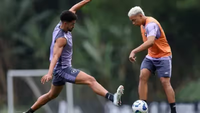 Botafogo pode ter retorno de Jordan Barrera, que treina com bola