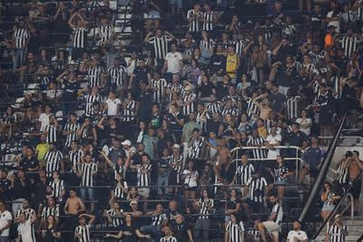 Botafogo lança promoções para lotar o Nilton Santos no clássico contra o Flamengo