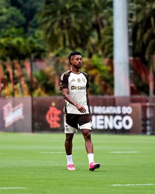 Flamengo tem quatro novos desfalques para a partida contra o Madureira