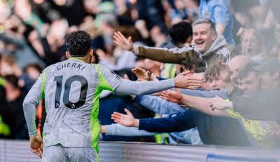 Manchester City atropela Chelsea e coloca pressão sobre líder Arsenal