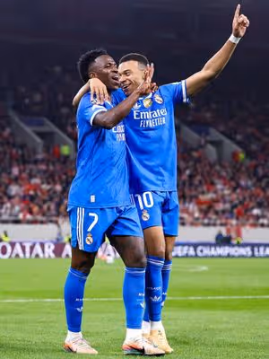 Mbappé faz quatro na vitória do Real sobre o Olympiacos na Liga dos Campeões