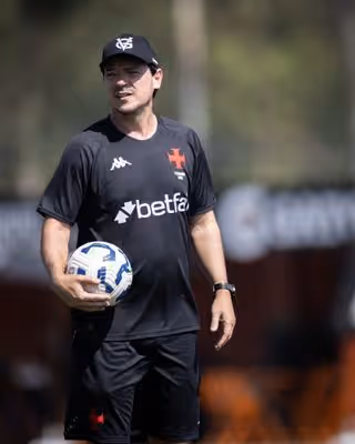 Com retornos, Vasco divulga relacionados para enfrentar o Mirassol