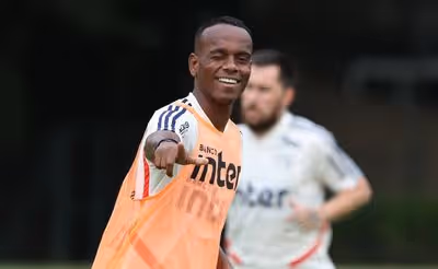 Helinho no Flamengo? Entenda o plano da diretoria para reforçar ataque