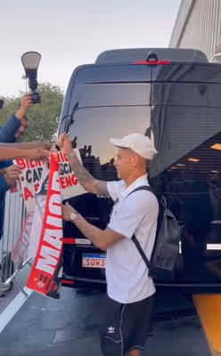 Mais um! Carrascal desembarca no Rio de Janeiro para assinar com o Flamengo