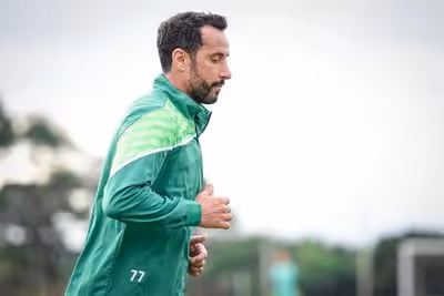 Ex-Fluminense e Vasco, Nenê acerta com novo clube