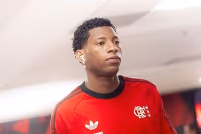 Plata explica atraso e indica nova data de retorno ao Flamengo