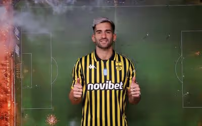 Clube grego anuncia contratação de Garré, emprestado pelo Vasco