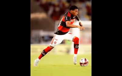 Plata é convocado pelo Equador e pode desfalcar o Flamengo