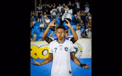 Botafogo goleia o Taubaté e garante vaga na próxima fase da Copinha