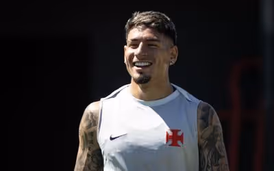 Zagueiro do Vasco exalta força do futebol brasileiro, mas promete retorno a ex-clube: 'Eu amo'
