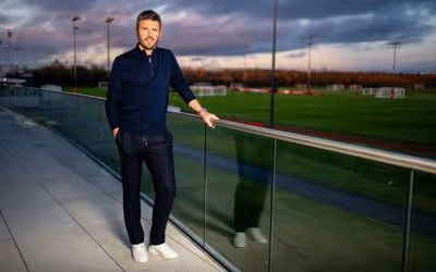 Dono do Manchester United evita garantir permanência de Carrick na equipe
