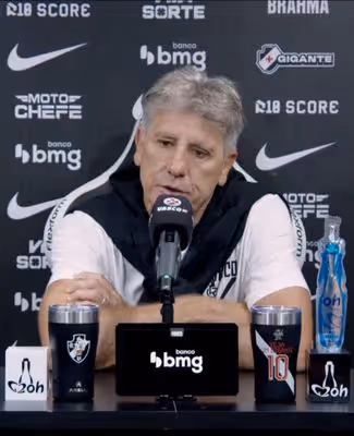 Após virada do Vasco, Renato revela como foi o papo com o grupo durante o intervalo
