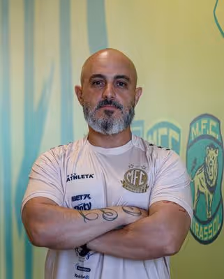 Ex-alvo do Botafogo, Rafael Guanaes explica permanência no Mirassol