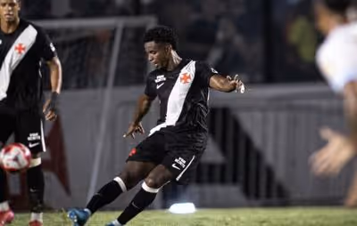 Thiago Mendes sente dores no joelho e vira dúvida para semifinal do Carioca