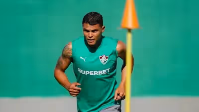 Thiago Silva treina, e Fluminense pode ter zagueiro contra Rivadavia