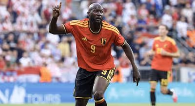Napoli encaminha venda de Lukaku em meio a interesse por Gabriel Jesus