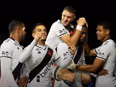 Com volta de Piton e ausência de Cuesta, Vasco divulga sua lista de relacionados