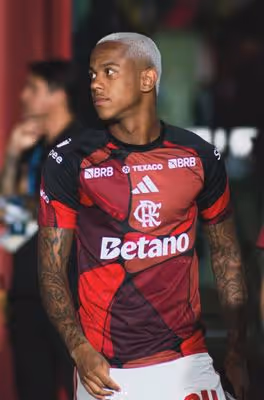 Wallace Yan tenta retomar espaço depois de negociação frustrada com Bragantino