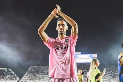 Campeão da Copa do Mundo com a Espanha vai se aposentar ao fim da temporada