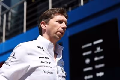Ex-estrategista da Mercedes declara: 'Hamilton supera Schumacher em habilidade