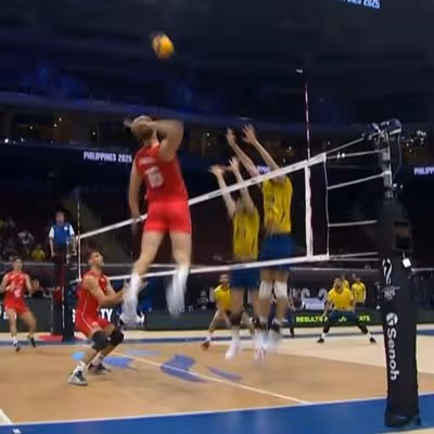 Seleção brasileira masculina perde para a Sérvia e se complica no Mundial de vôlei