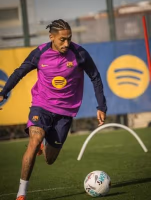 Raphinha crê que poderá conquistar Bola de Ouro no futuro: 'Conheço meu potencial'