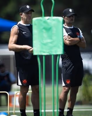 Vasco prioriza recuperar jogadores e analisa reforço para o meio do ano