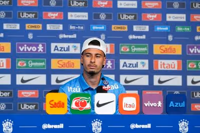 Martinelli prevê jogo equilibrado com Escócia e exalta Neymar: 'Nível muito alto'