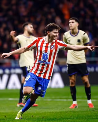 Barcelona vira saco de pancadas em noite histórica do Atlético