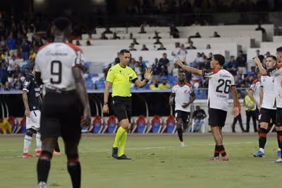 VAR faz a festa, árbitro se perde e Remo paga a conta em Belém
