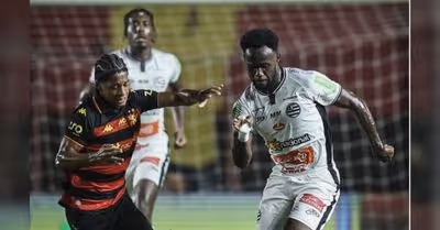 Campeão brasileiro e da Copa do Brasil cai em casa após zebra histórica
