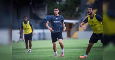 Vítor Bueno está pronto para retomar a titularidade no Remo