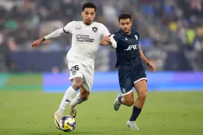 Botafogo desmente venda de Gregore para o Al-Rayyan