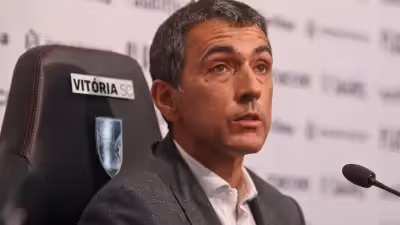 António Miguel Cardoso deixa Vitória se clube ficar abaixo do 5.o lugar
