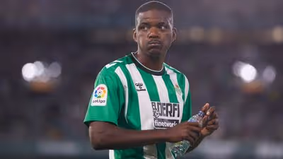 William Carvalho fora dos convocados do Betis para estágio no Algarve