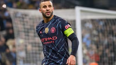 Mourinho faz proposta por estrela 'encostada' no Manchester City