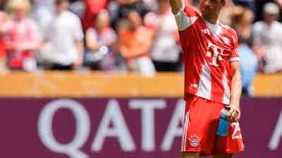 Antes de defrontar o Benfica, Thomas Muller recebe proposta... da MLS