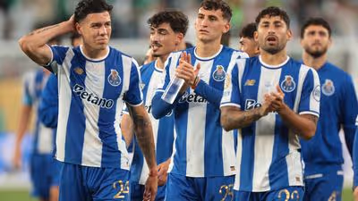 FC Porto procura primeira vitória no Mundial de Clubes contra Messi