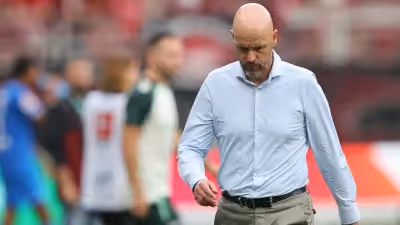 Oficial: Erik ten Hag demitido do Bayer Leverkusen após três jogos