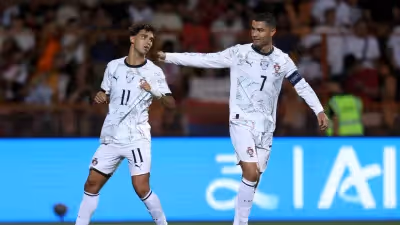 Esta é por Diogo Jota. Félix 'imita' Cristiano Ronaldo e Portugal goleia