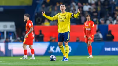 Ronaldo, Félix e Jesus em queda na Arábia e Al Hilal dispara no topo