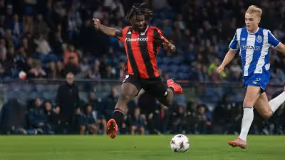 Terem Moffi chega a Portugal para reforçar o FC Porto e Farioli já reagiu